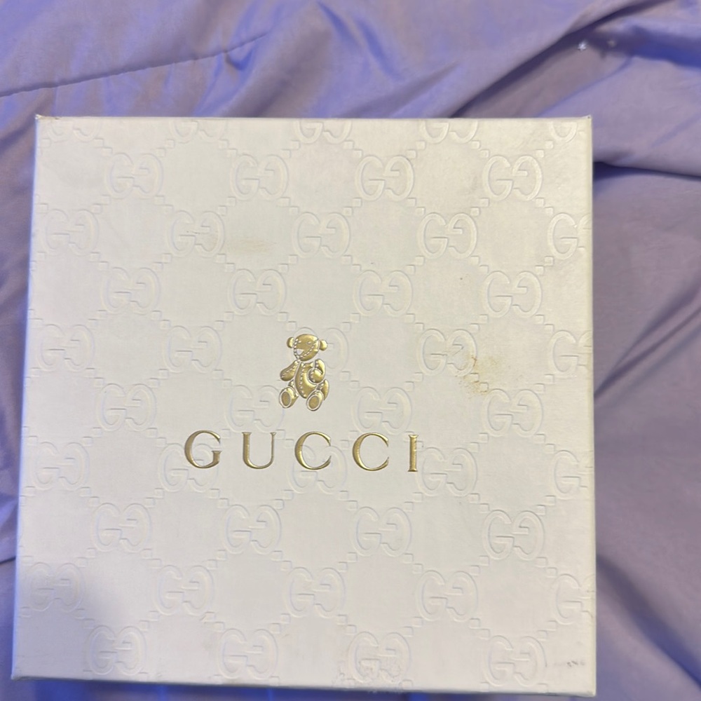 Gucci sneakers for babies size 19 (European)
